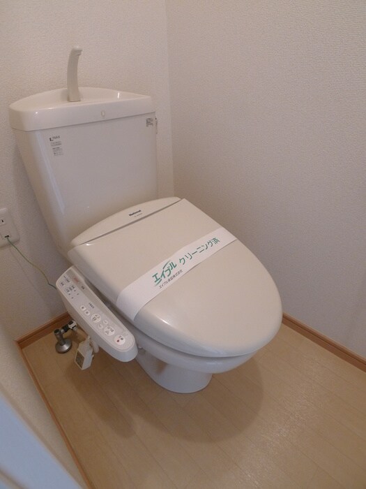 物件内観写真16　(トイレ)