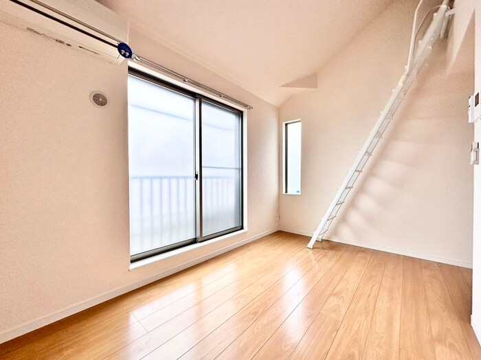 物件内観写真10　(居室)