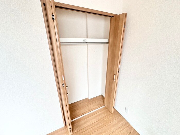 物件内観写真11　(収納)