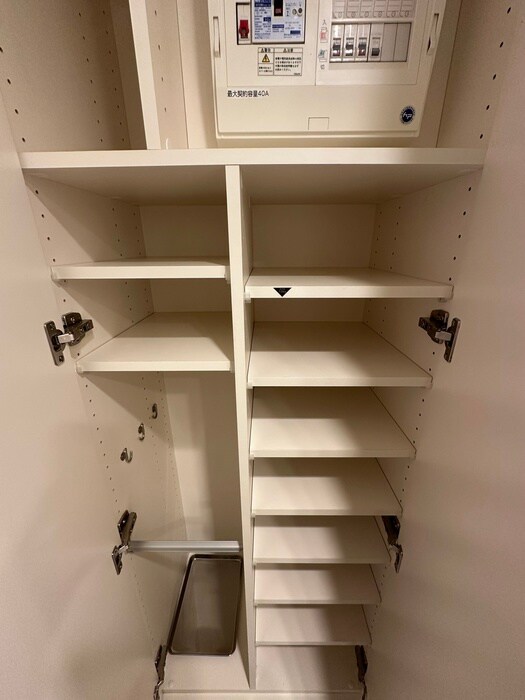 物件内観写真8　(靴箱)