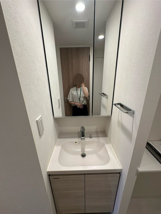 物件内観写真9　(洗面)