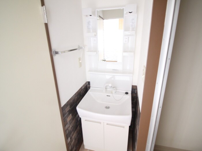 物件内観写真11　(洗面)