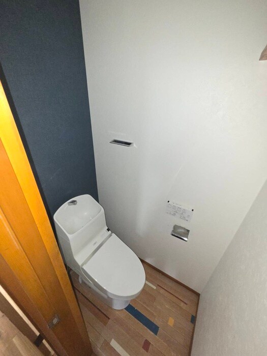 物件内観写真13　(トイレ)