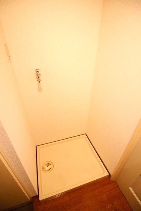 物件内観写真15　(洗濯機置場)