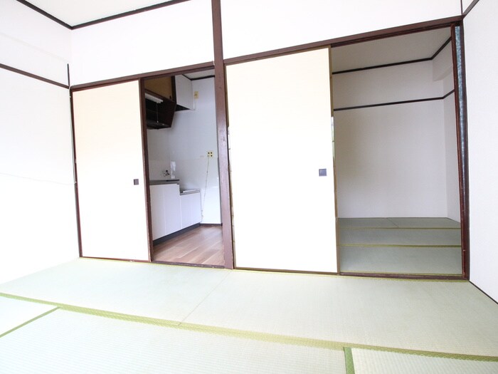 物件内観写真14　(居室)