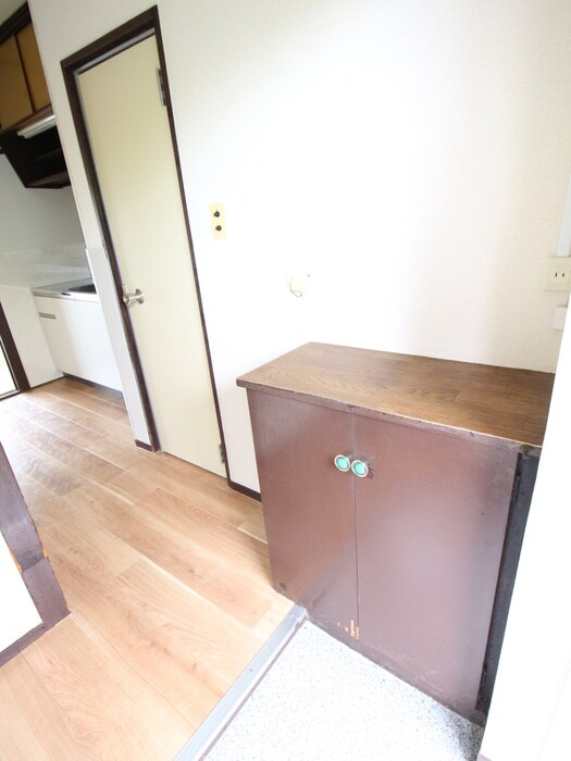 物件内観写真18　(靴箱)