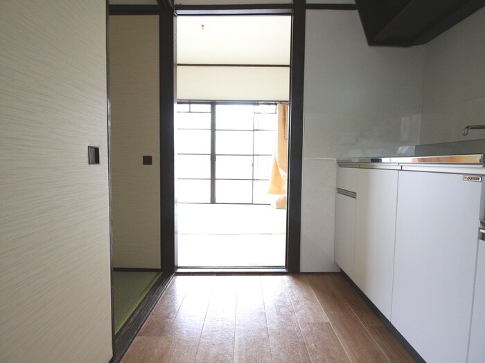 物件内観写真20　(廊下)