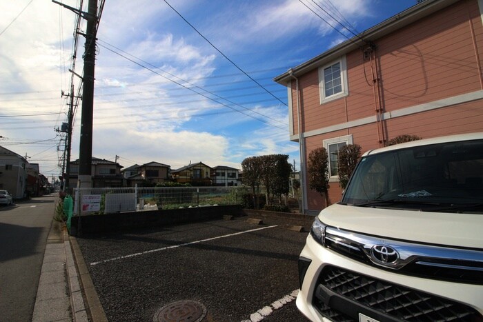 物件外観写真3　(駐輪場)