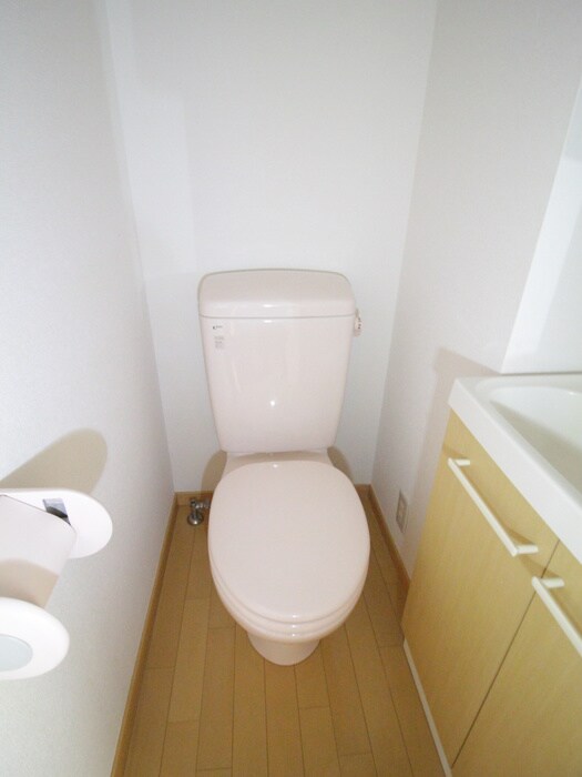 物件内観写真13　(トイレ)