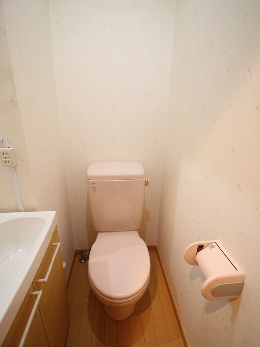 物件内観写真16　(トイレ)