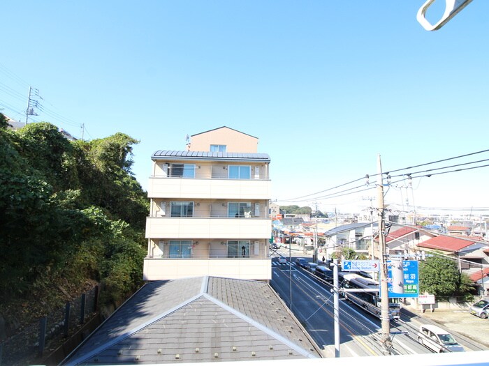 物件内観写真22　(室内からの展望)