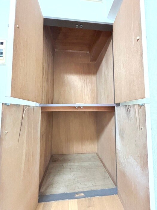 物件内観写真12　(収納)