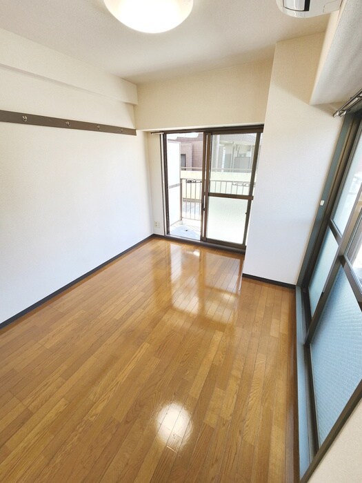 物件内観写真17　(居室)