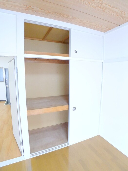 物件内観写真15　(収納)
