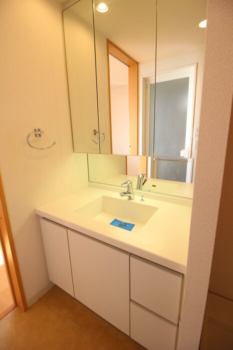 物件内観写真10　(洗面)