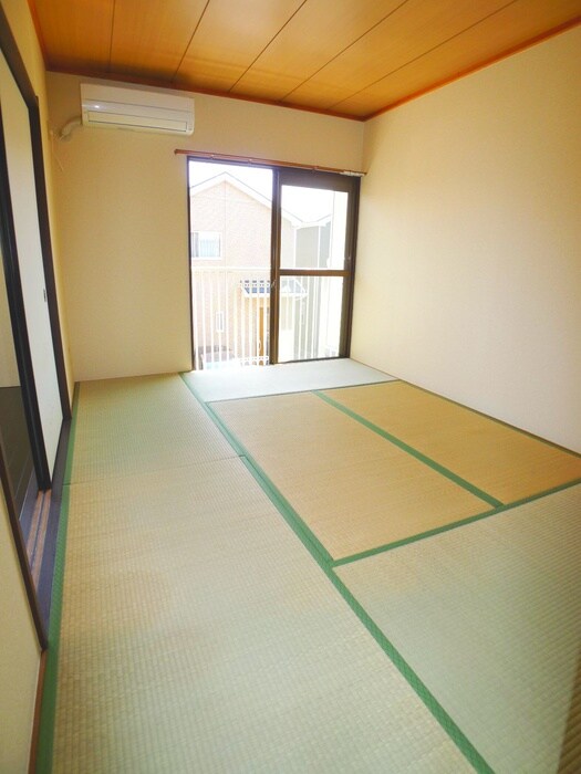 物件内観写真8　(居室)