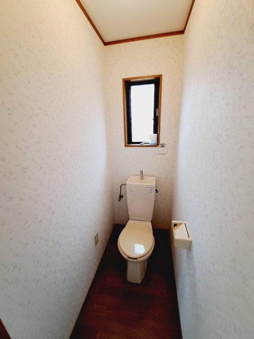 物件内観写真14　(トイレ)