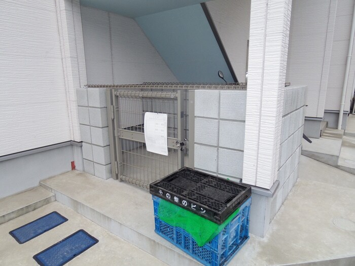 物件外観写真4　(建物設備)