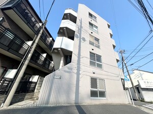アクセスマスダ外観写真