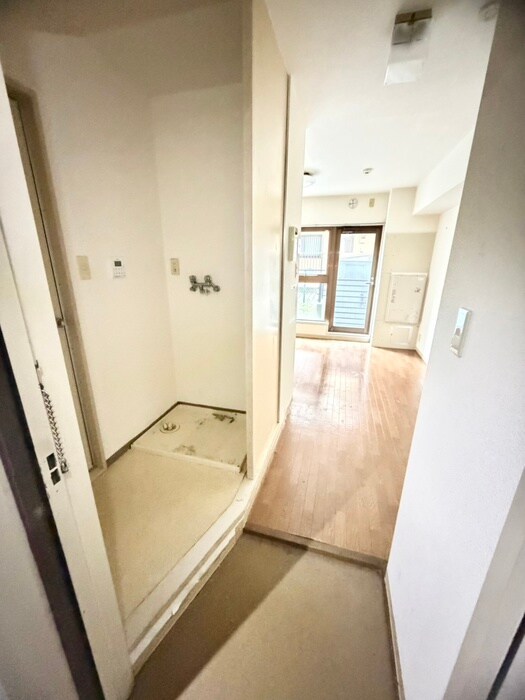 物件内観写真14　(玄関)