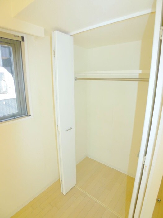 物件内観写真12　(収納)
