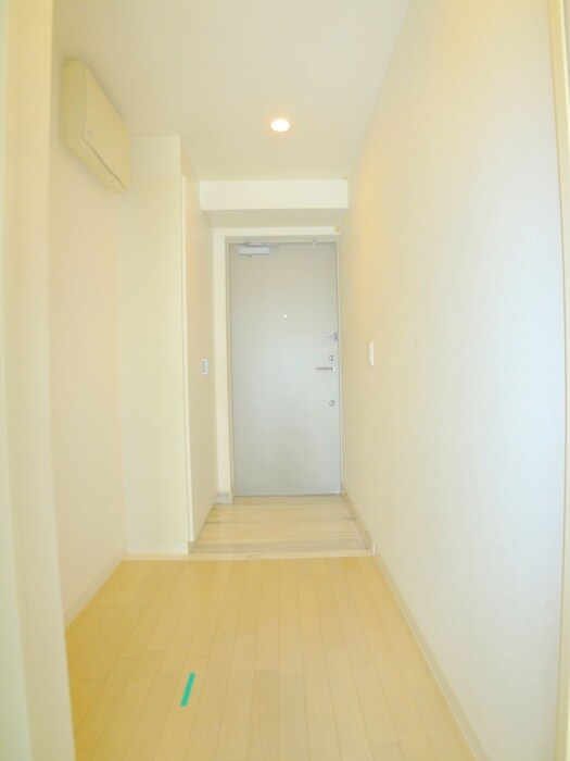 物件内観写真15　(廊下)