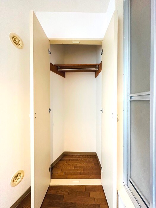 物件内観写真11　(収納)