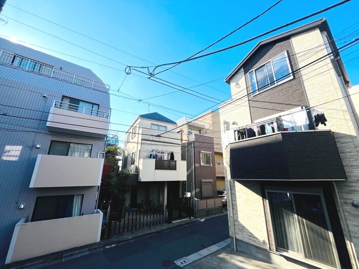 物件内観写真22　(室内からの展望)