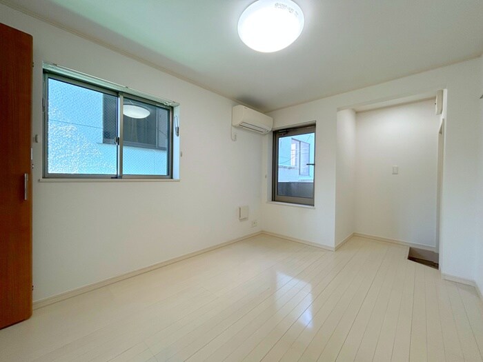 物件内観写真8　(居室)