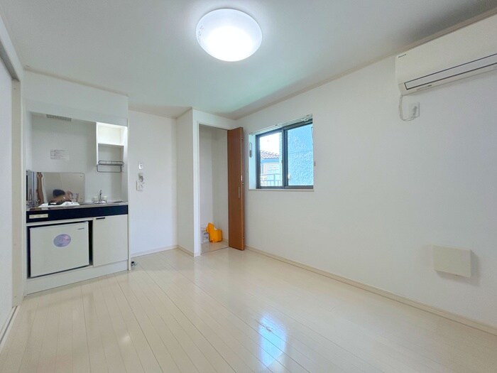 物件内観写真9　(室内からの展望)