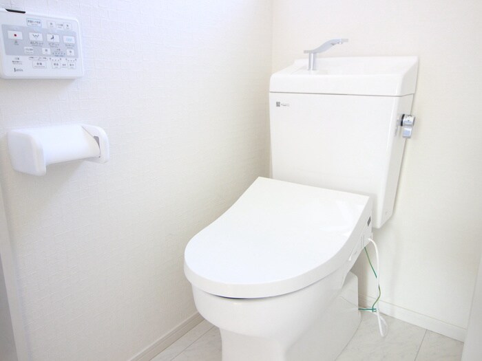 物件内観写真8　(トイレ)