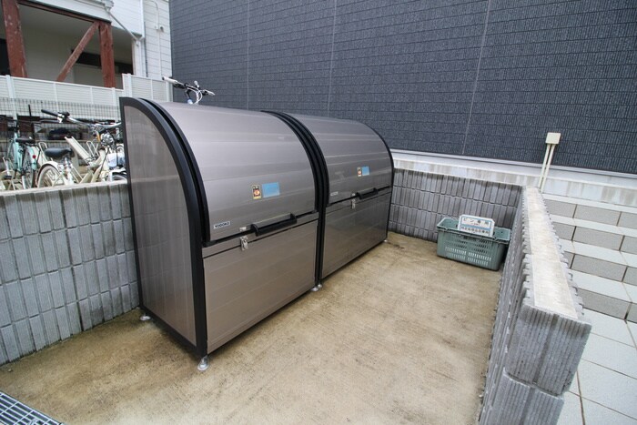 物件外観写真4　(建物設備)