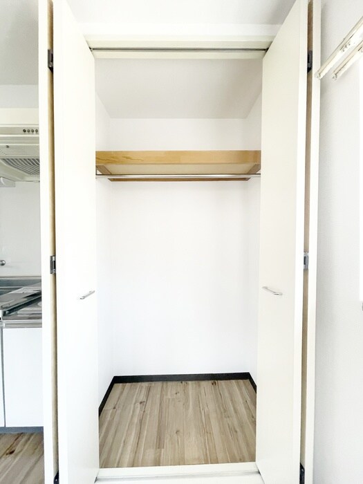 物件内観写真13　(収納)