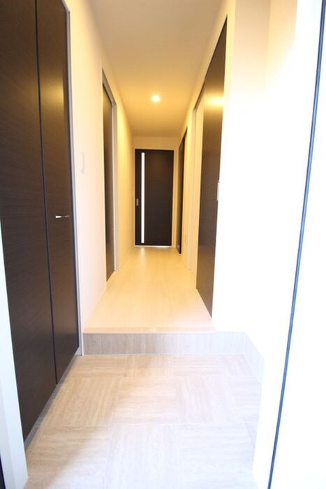 物件内観写真16　(廊下)