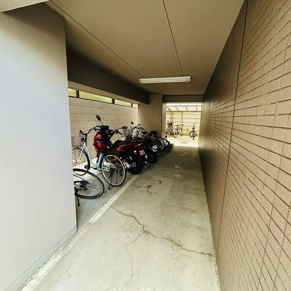 駐輪場
