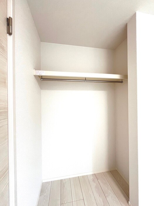 物件内観写真15　(収納)