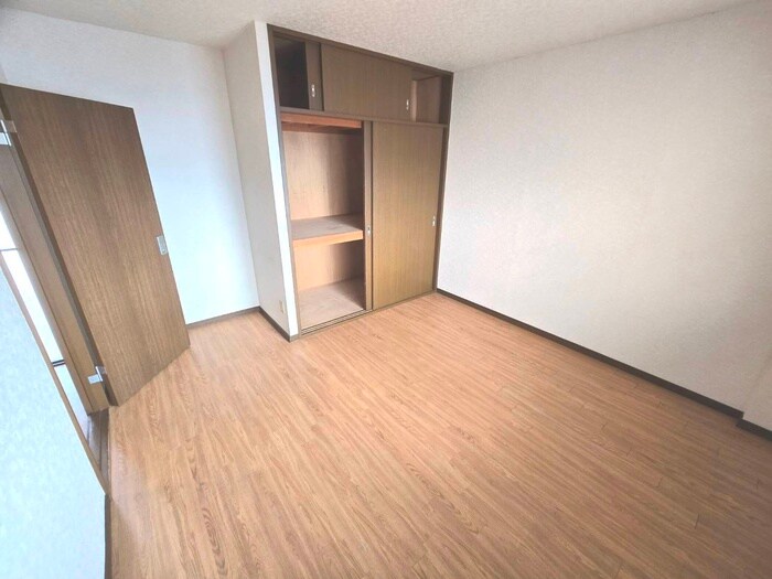 物件内観写真17　(居室)