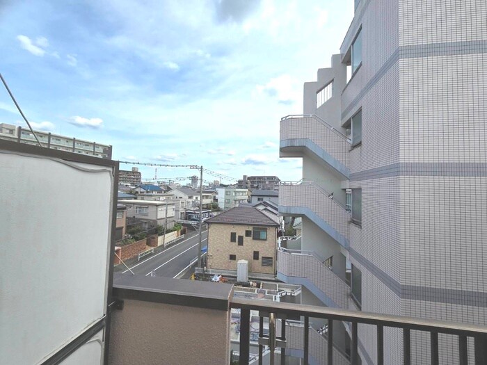 物件内観写真21　(室内からの展望)