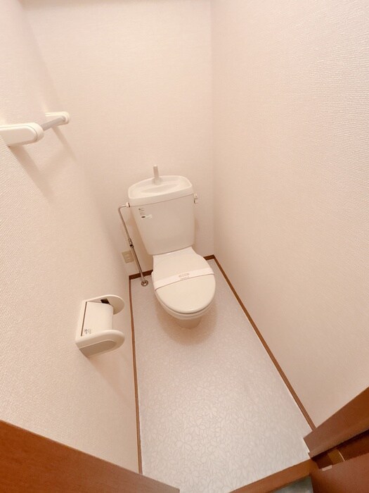 物件内観写真12　(トイレ)