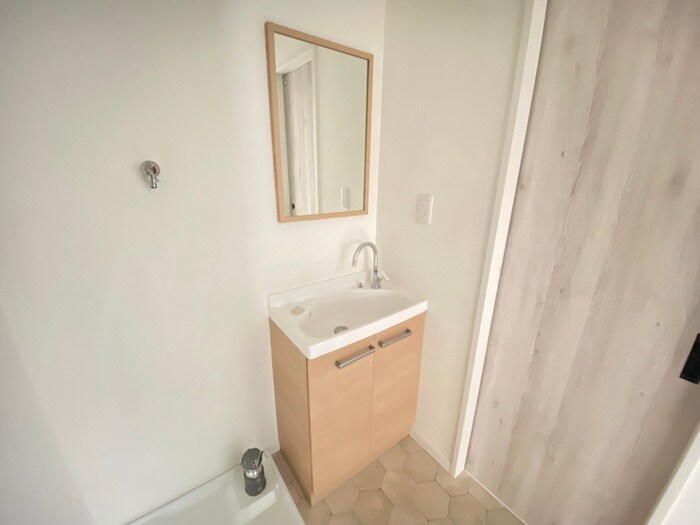 物件内観写真12　(洗面)