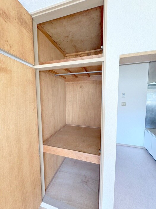 物件内観写真11　(収納)