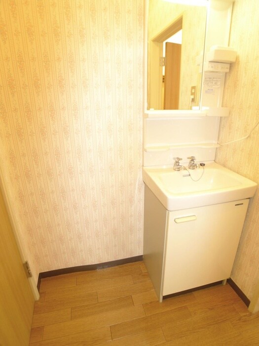 物件内観写真8　(洗面)