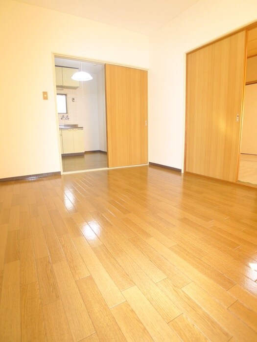 物件内観写真10　(居室)