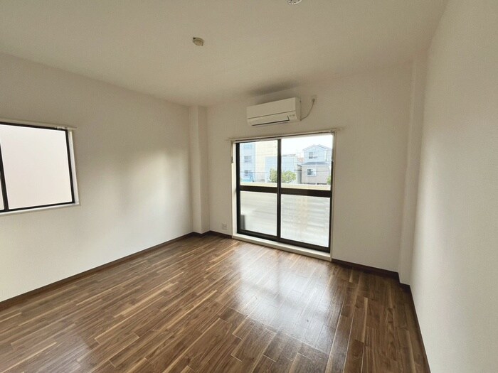 物件内観写真7　(居室)