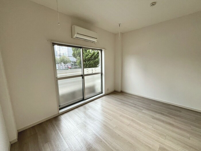 物件内観写真10　(居室)