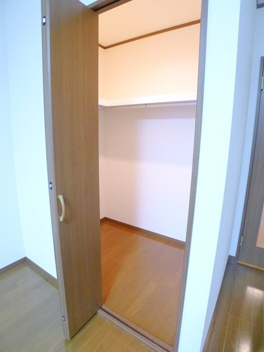 物件内観写真22　(収納)