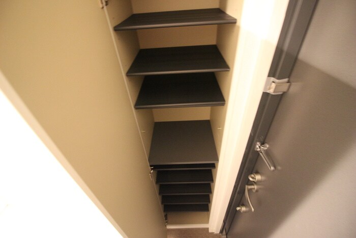 物件内観写真18　(靴箱)