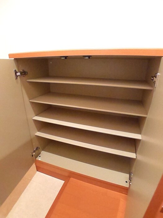 物件内観写真18　(靴箱)