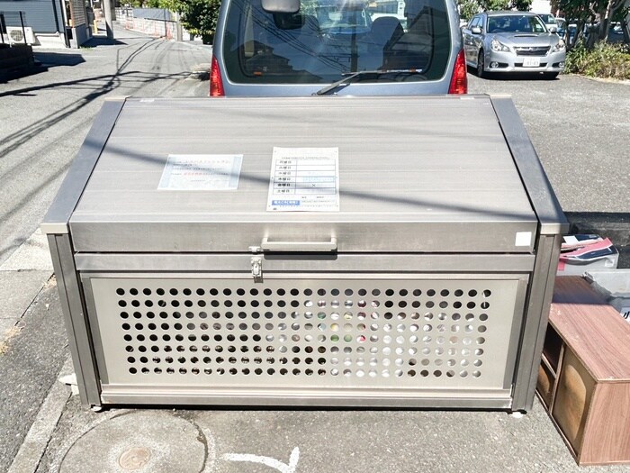 物件外観写真5　(駐車場)