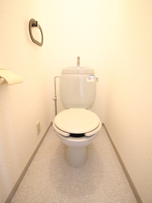 物件内観写真12　(トイレ)